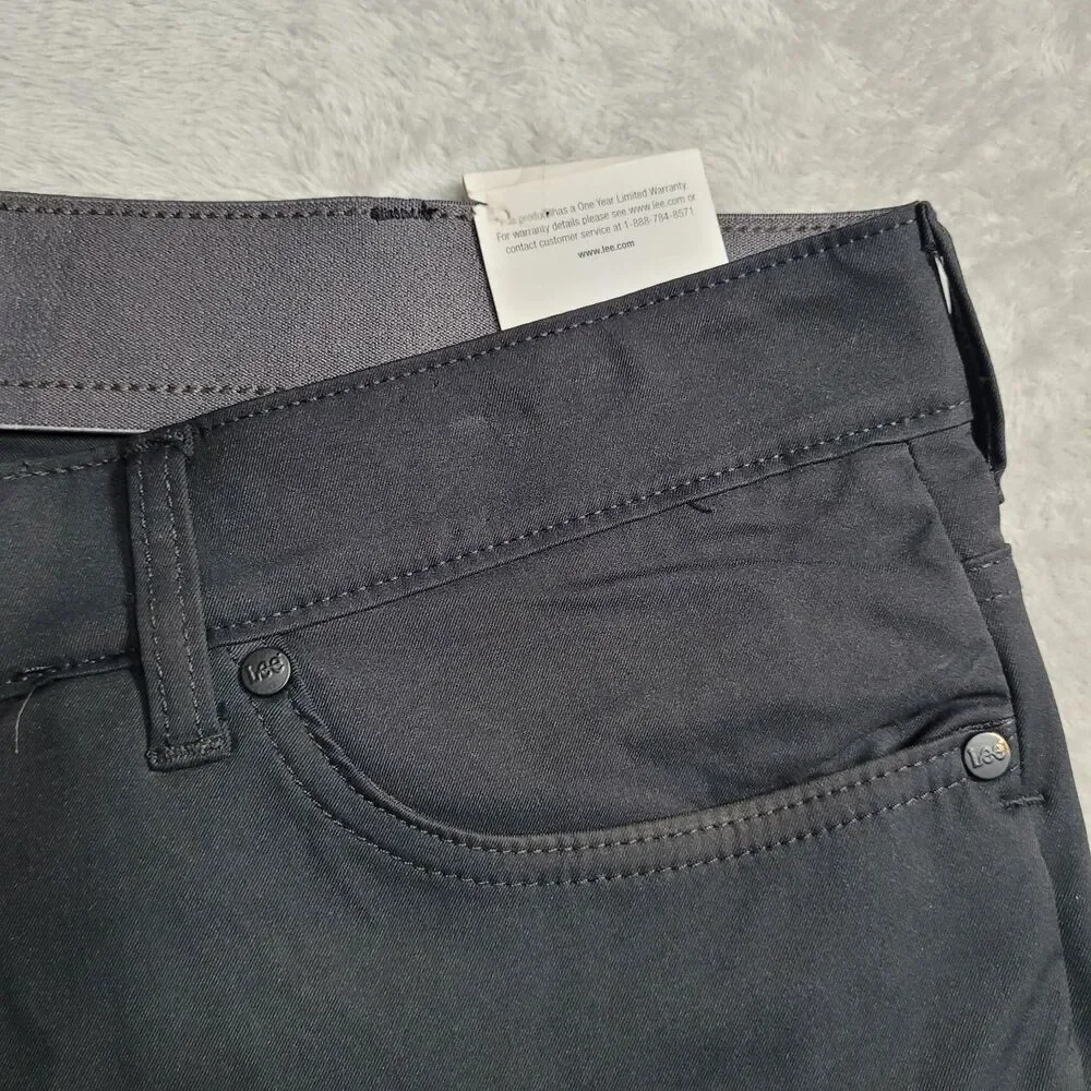 Lee Velocity Pants Mens 40x30 Black Microfiber Regular Fit Straight Leg Chino